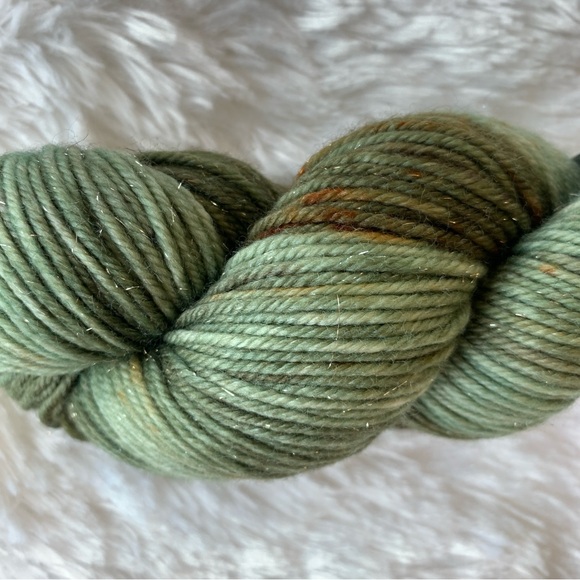 Townhouse Yarns 1 Skein Knitting Hat Yarn + Pattern Kit Limited Edition - Picture 11 of 12